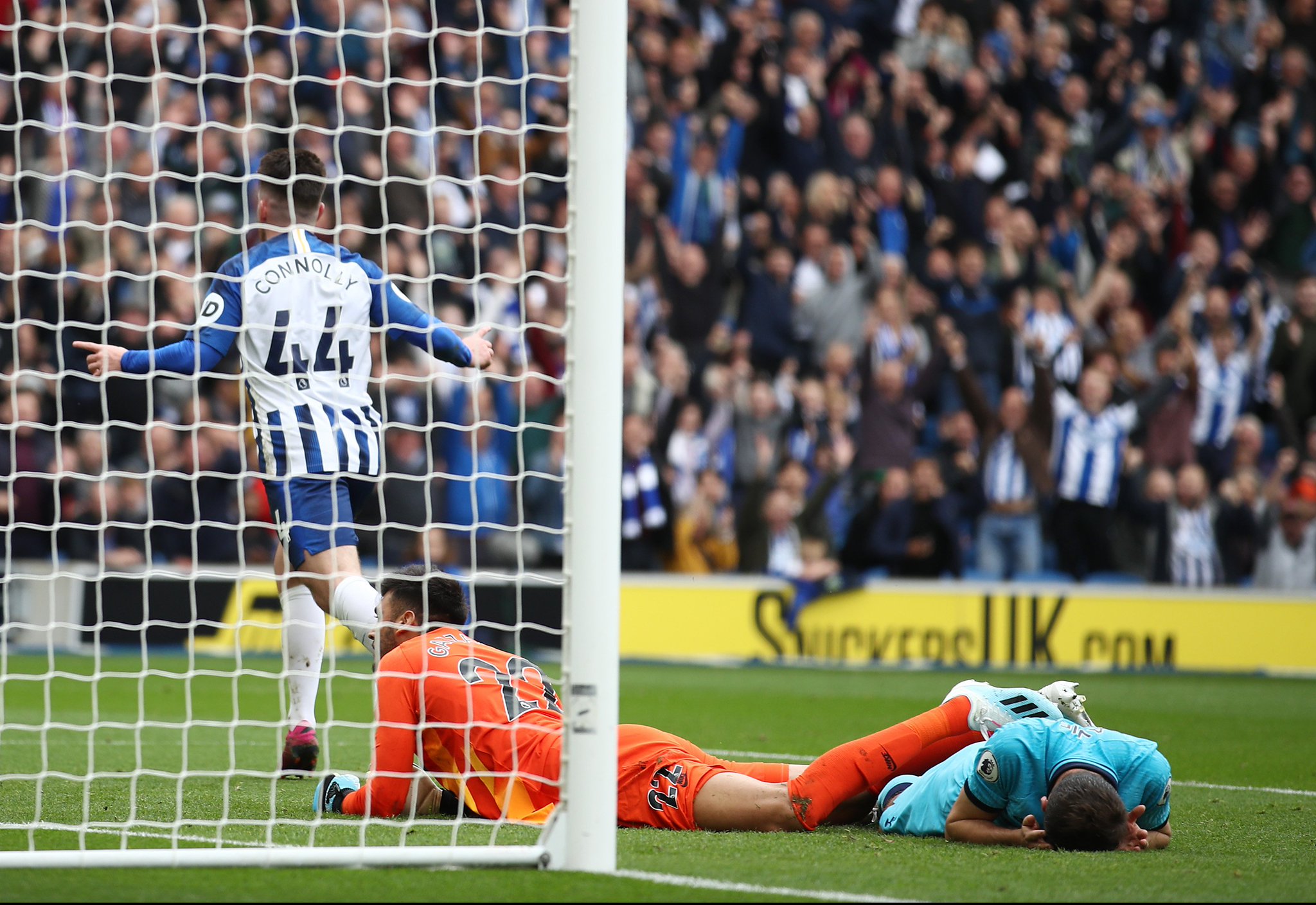 侠在主场以 侠在主场以